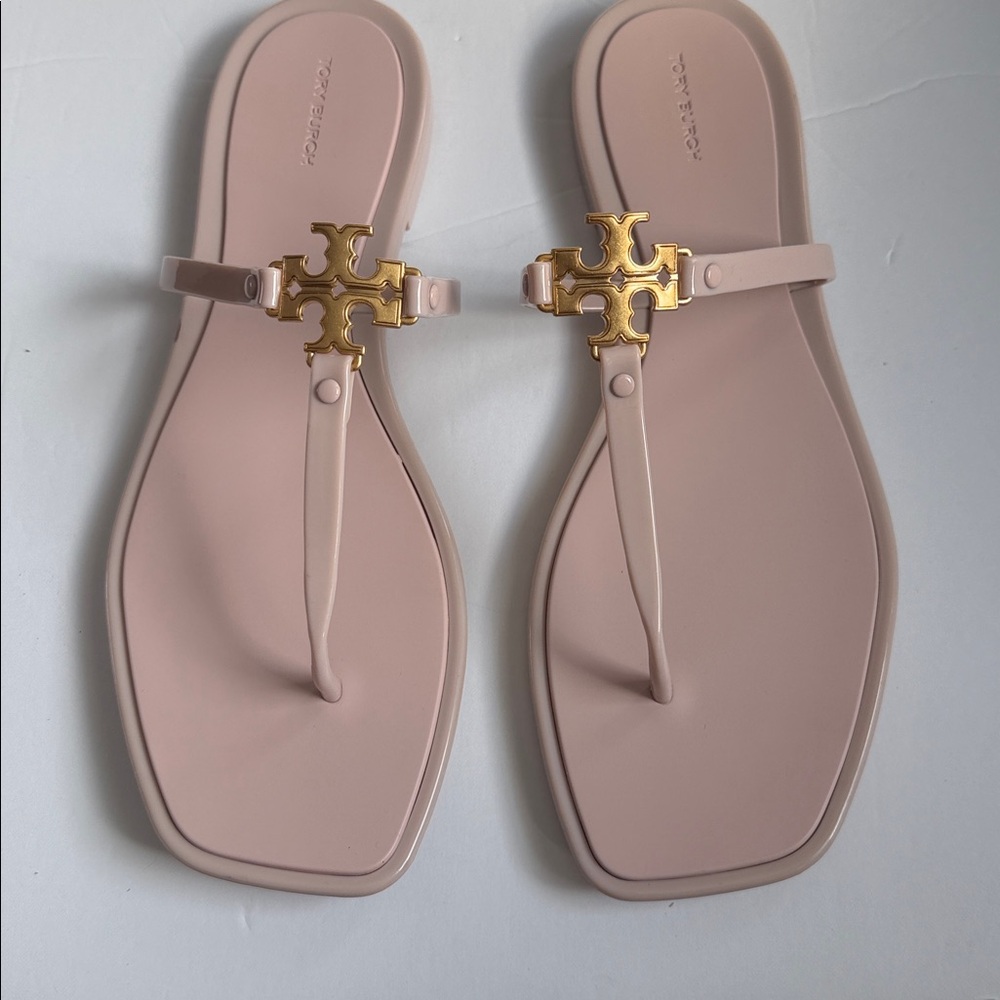 Tory Burch Blush Pink Logo Thong Sandals with Gold Emblem - Picture 2 of 8